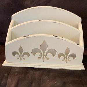 Weathered Flour De Lea Wooden Organizer